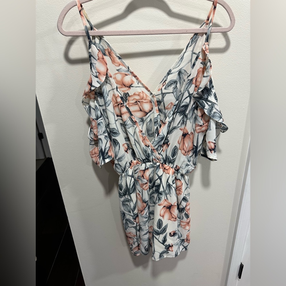 Short sleeve/shorts jumpsuit